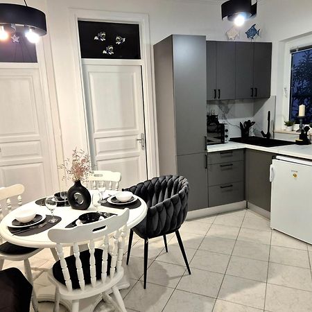 Apartments Marita Стон Екстериор снимка