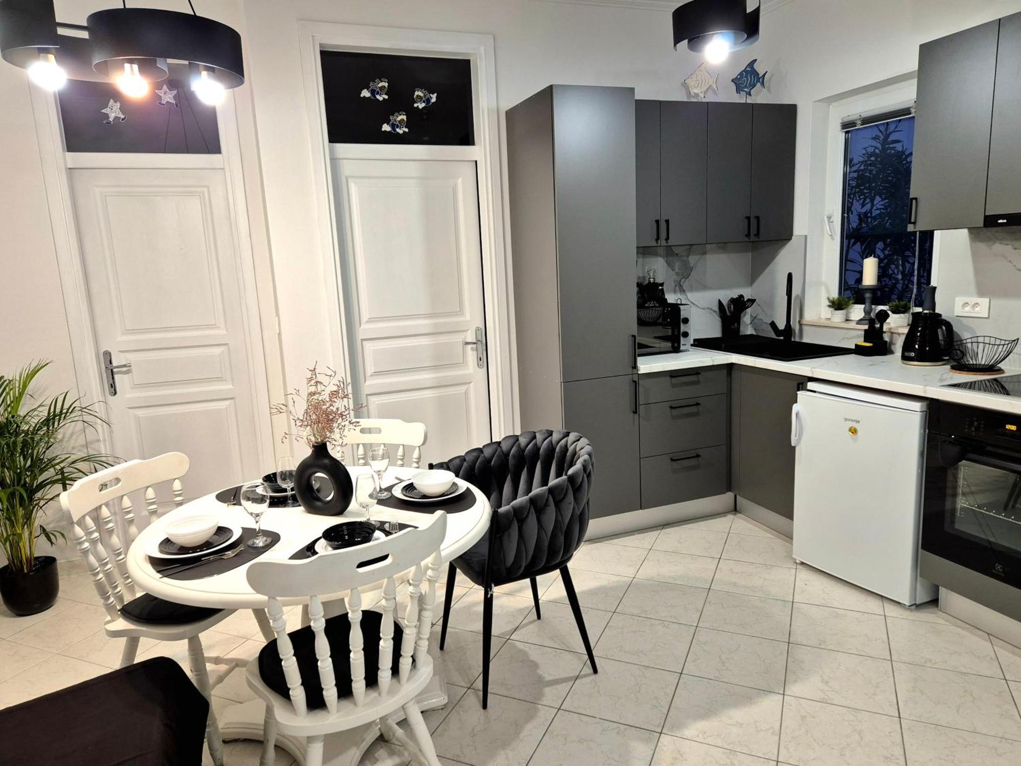 Apartments Marita Стон Екстериор снимка