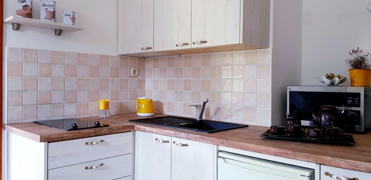 Apartments Marita Стон Екстериор снимка