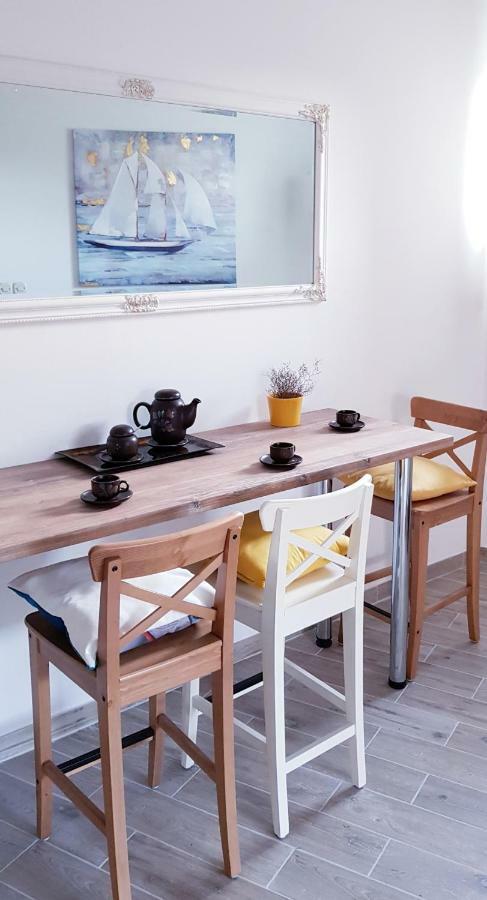 Apartments Marita Стон Екстериор снимка