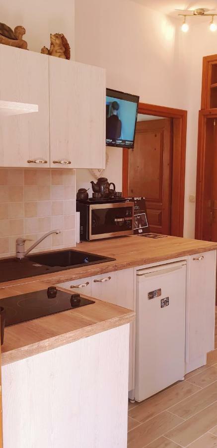 Apartments Marita Стон Екстериор снимка